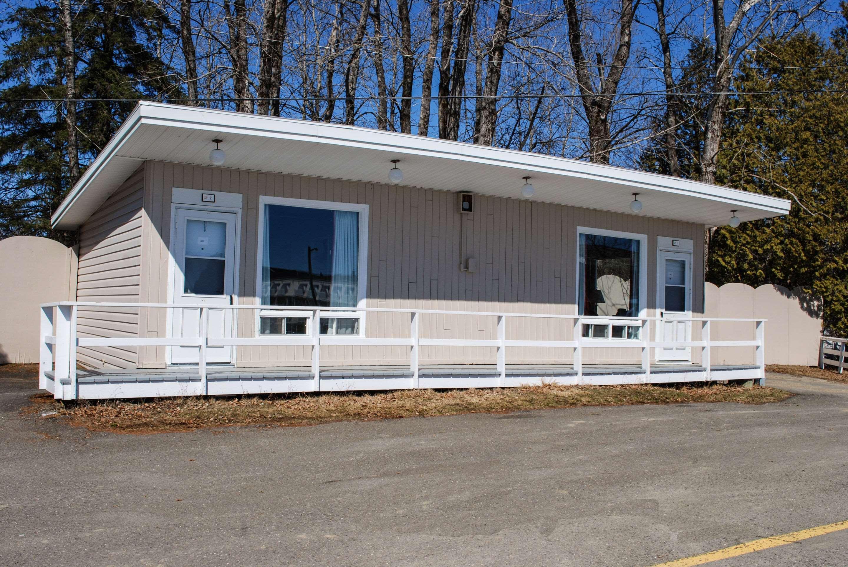 Rodeway Inn Grand Falls Exterior photo
