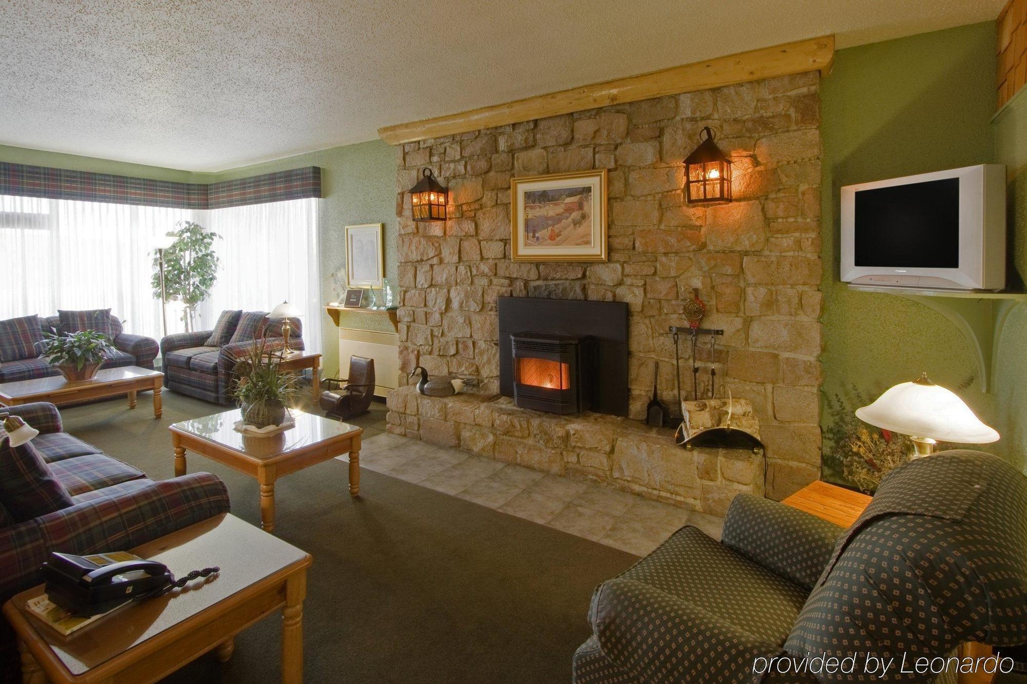 Rodeway Inn Grand Falls Interior photo